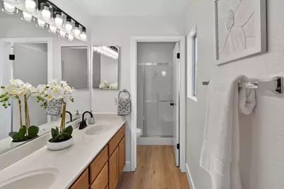 8634 New Island Way, Sacramento, CA 95828 - Photo 31