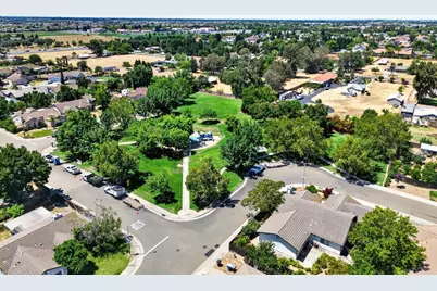 8634 New Island Way, Sacramento, CA 95828 - Photo 51