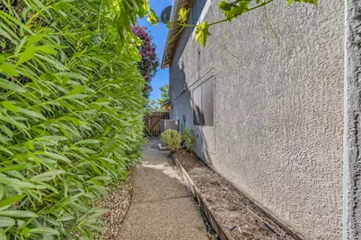 2220 Thurton Drive, Roseville, CA 95747 - Photo 61
