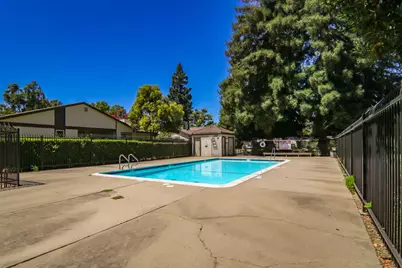 2300 Summerfield Court, Rancho Cordova, CA 95670 - Photo 43