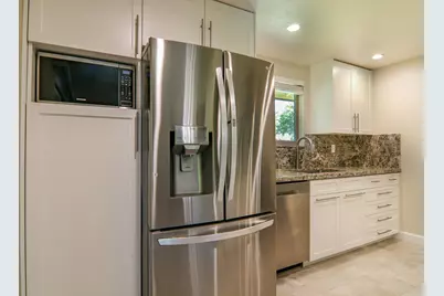 2300 Summerfield Court, Rancho Cordova, CA 95670 - Photo 15