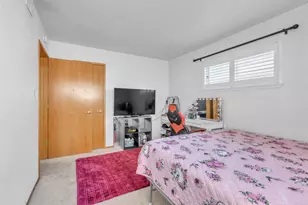 4915 H Pkwy, Sacramento, CA 95823 - Photo 17