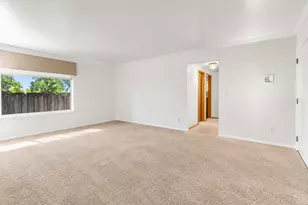 4915 H Pkwy, Sacramento, CA 95823 - Photo 11