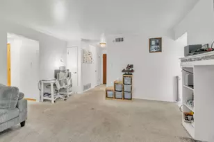 4915 H Pkwy, Sacramento, CA 95823 - Photo 11