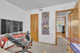 4915 H Pkwy, Sacramento, CA 95823 - Photo 19