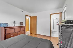 4915 H Pkwy, Sacramento, CA 95823 - Photo 13
