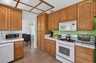 6413 Alpinespring Way, Elk Grove, CA 95758 - Photo 23