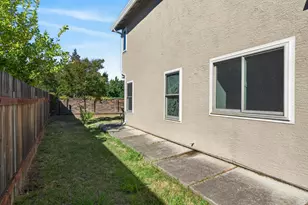 6413 Alpinespring Way, Elk Grove, CA 95758 - Photo 47