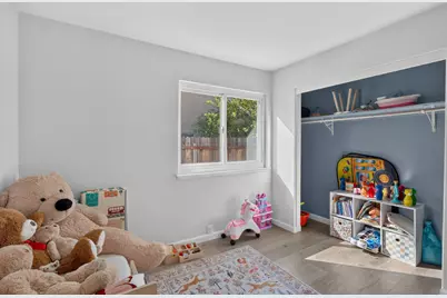 6413 Alpinespring Way, Elk Grove, CA 95758 - Photo 19