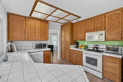 6413 Alpinespring Way, Elk Grove, CA 95758 - Photo 19