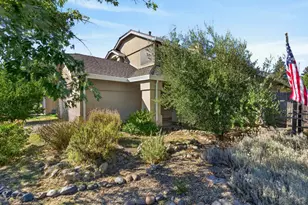 6413 Alpinespring Way, Elk Grove, CA 95758 - Photo 3