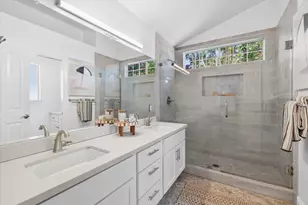 878 56th St, Sacramento, CA 95819 - Photo 15