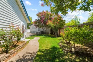 878 56th St, Sacramento, CA 95819 - Photo 17