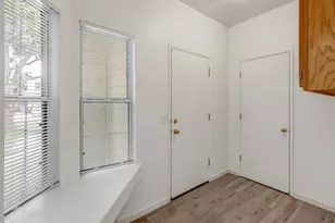 9155 Bungalow Way, Elk Grove, CA 95758 - Photo 31