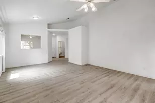 9155 Bungalow Way, Elk Grove, CA 95758 - Photo 11