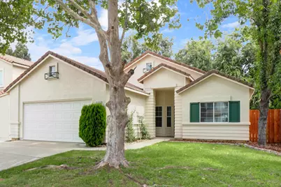 9155 Bungalow Way, Elk Grove, CA 95758 - Photo 5