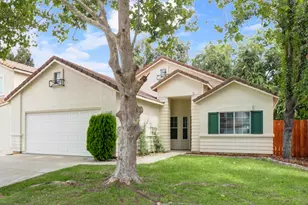 9155 Bungalow Way, Elk Grove, CA 95758 - Photo 5