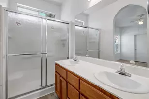 9155 Bungalow Way, Elk Grove, CA 95758 - Photo 21