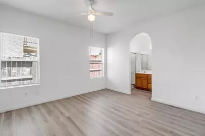 9155 Bungalow Way, Elk Grove, CA 95758 - Photo 17
