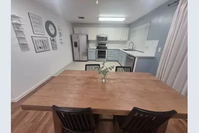 7650 Country Park Drive, Sacramento, CA 95828 - Photo 5