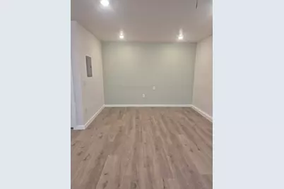 7650 Country Park Drive, Sacramento, CA 95828 - Photo 17