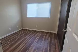 7650 Country Park Dr, Sacramento, CA 95828 - Photo 9
