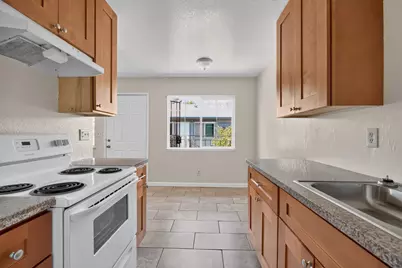 131 S Airport Way, Stockton, CA 95205 - Photo 15