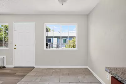 131 S Airport Way, Stockton, CA 95205 - Photo 11