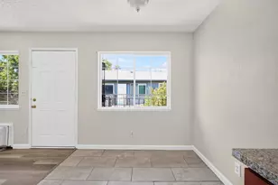 131 S Airport Way, Stockton, CA 95205 - Photo 11