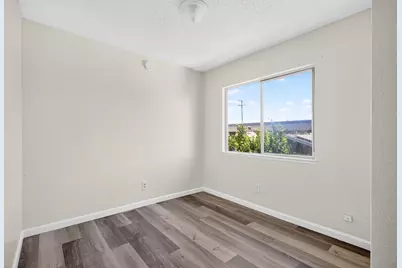 131 S Airport Way, Stockton, CA 95205 - Photo 21