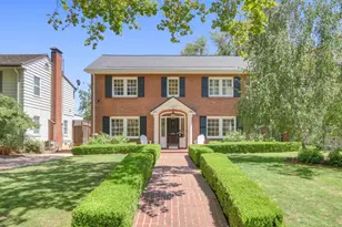 1557 39th St, Sacramento, CA 95816 - Photo 1