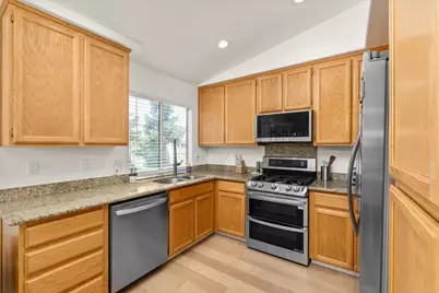 548 Buccaneer Avenue, Oakdale, CA 95361 - Photo 3
