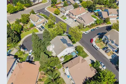 9489 Red Spruce Way, Elk Grove, CA 95624 - Photo 45