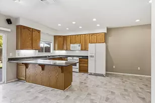5620 Celine Dr, Citrus Heights, CA 95610 - Photo 5