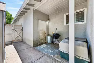 5225 Columbine Way, Carmichael, CA 95608 - Photo 35