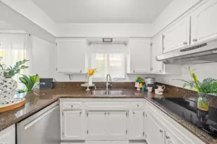 6031 Rampart Dr, Carmichael, CA 95608 - Photo 21