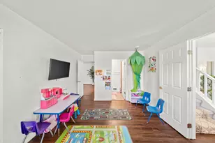 6031 Rampart Dr, Carmichael, CA 95608 - Photo 13