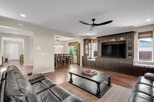9910 Penela Way, Elk Grove, CA 95757 - Photo 19