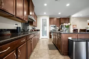 9910 Penela Way, Elk Grove, CA 95757 - Photo 23
