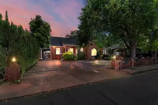 121 S Lincoln St, Roseville, CA 95678 - Photo 1