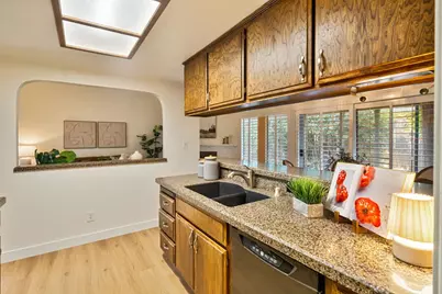 7223 Havenside Drive, Sacramento, CA 95831 - Photo 11