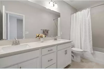 1530 Harry Lorenzo Avenue, Woodland, CA 95776 - Photo 17