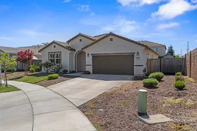 1589 Lantern Way, Hughson, CA 95326 - Photo 3