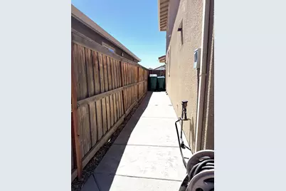 10912 Monomoy Way, Stockton, CA 95219 - Photo 45