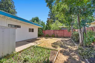 8717 Lorna Ct, Elk Grove, CA 95624 - Photo 39