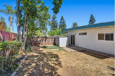 8717 Lorna Court, Elk Grove, CA 95624 - Photo 37