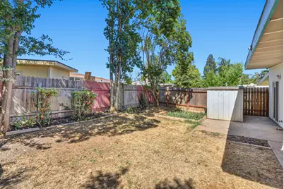 8717 Lorna Court, Elk Grove, CA 95624 - Photo 35