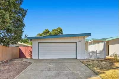 8717 Lorna Court, Elk Grove, CA 95624 - Photo 45