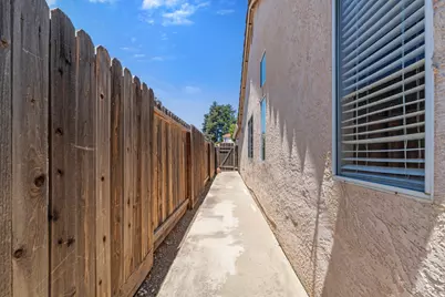 856 Andino, Turlock, CA 95382 - Photo 25