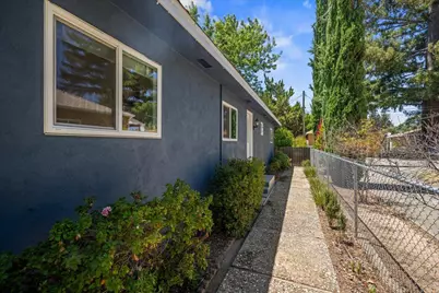 4416 71st Street, Sacramento, CA 95820 - Photo 17